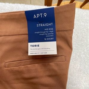 🟣 NWT Apt 9 dress pants 16S